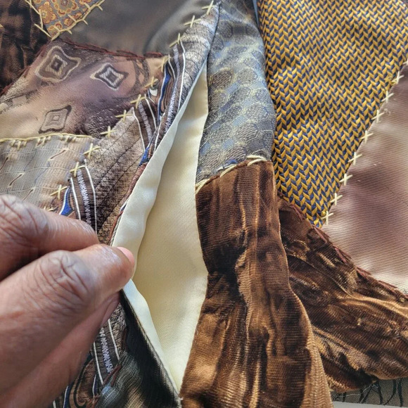 80s 90s New Orleans HandMade Quilted Patchwork Satin Silk Jacket (Size S/M) - Picture 9 of 16